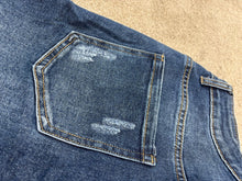 Load image into Gallery viewer, Rhianna ripped mum jeans