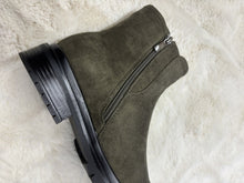 Load image into Gallery viewer, Suedette stretch ankle boot