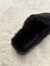 Load image into Gallery viewer, Fluffy clog buckle slipper
